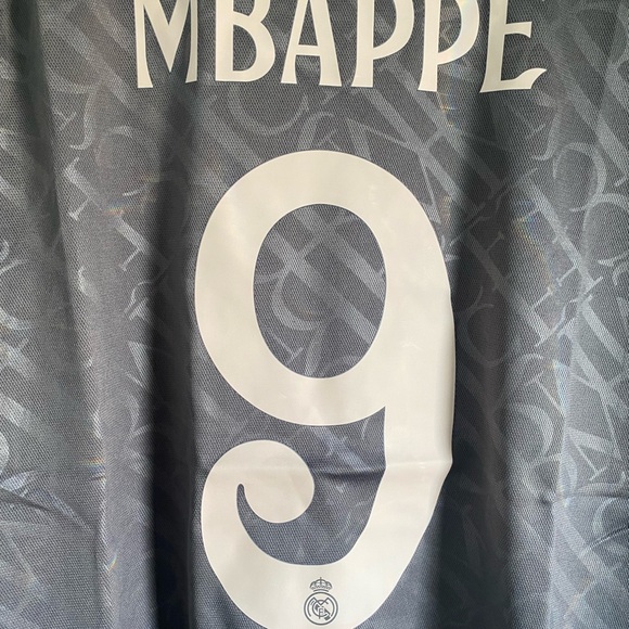 Real Madrid 24/25 Third Kit #9 Mbappe FAN VERSION - Picture 4 of 5
